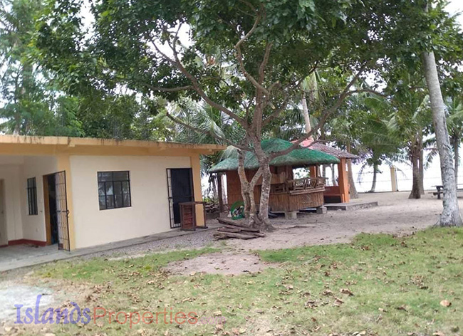The Rest house has floor area of 70 sqm with 1 Bedroom and 3 Bathroom.