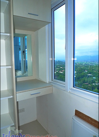 CONDO UNIT FOR SALE UP-DILIMAN AREA (Code: CD-8000)