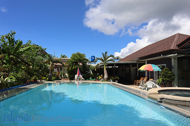 Operational Resort for Sale: Ice Bear Bar & Tourist Inn Pool