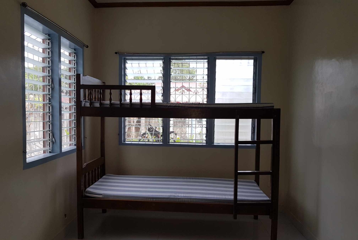 3 Bedrooms House for Rent in Dumaguete