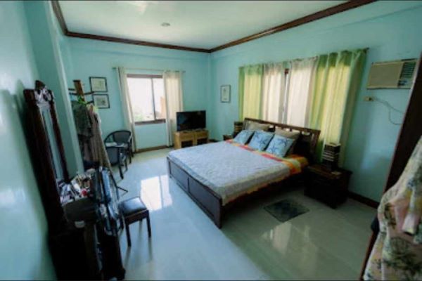 RUSH! Bacong, Negros Oriental TWO BEACH FRONT HOUSES fully furnished for sale (BF-7922)