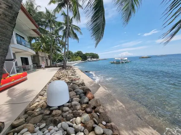 For Sale: 4 Beachfront Luxury Apartments in Zamboanguita, Negros Oriental (BF-7007)