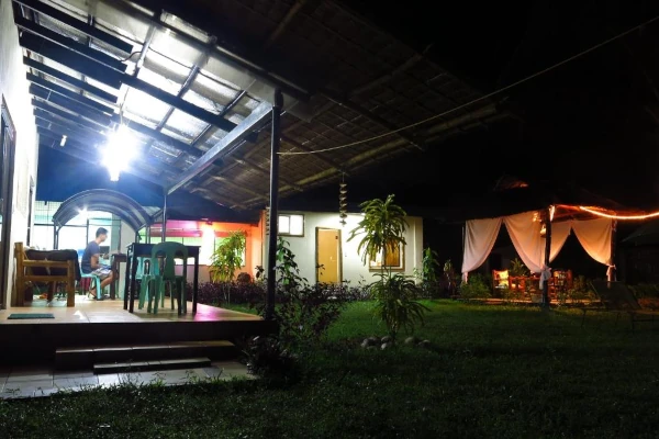 Beach Guesthouse for Sale in Sipalay Negros Oriental (CM-9628)