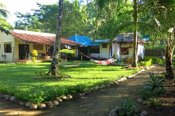 Beach Guesthouse for Sale in Sipalay Negros Oriental (CM-9628)